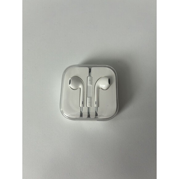 Apple Other - Apple OEM EarPods A1472 3.5mm (BRAND NEW SEALED)
